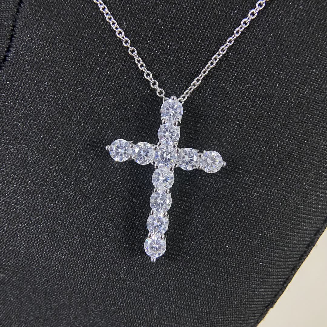 Chrome Hearts Elegant Silver Cross Diamond Pendant Necklace